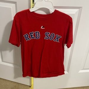 Mookie Betts kids M red socks tshirt